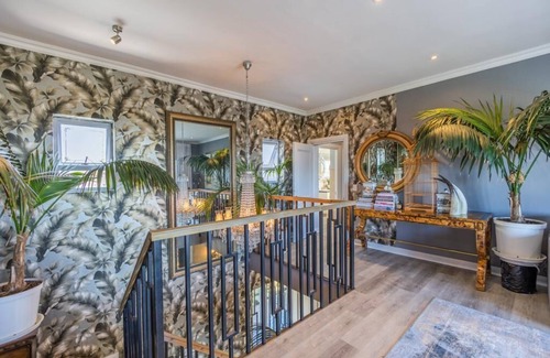 Plettenberg Bay House | Family-Friendly Robberg Villa with Pool and Comfort
