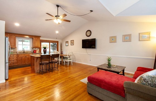 Pineville House | Inviting 4 Bedroom Retreat Near Carowinds with Lake Views