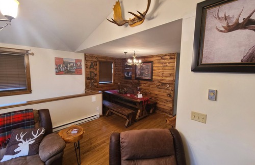 Old Forge House | Guest Rated 10/10: 4-Bedroom Camp in Old Forge