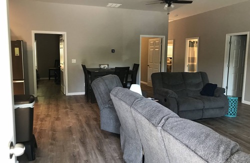 Hardin House | Inviting 4 Bedroom Home Near Jonathan Creek & Kentucky Lake