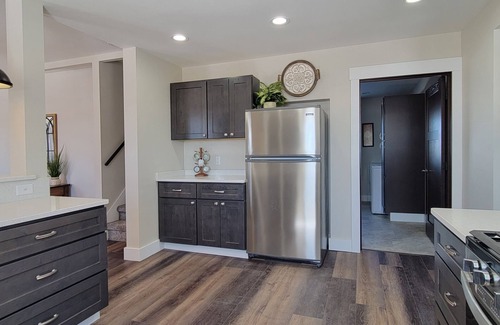 Richland Center House | Inviting 4 Bedroom Home with Breathtaking Ridgetop Views