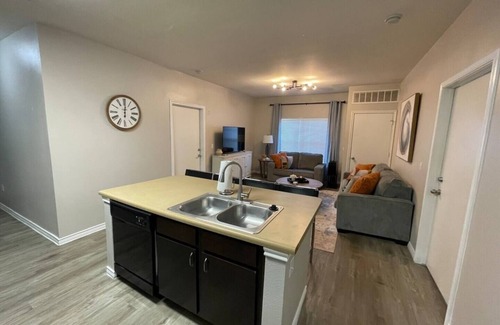Stillwater Condo | Ideal 4 Bedroom Condo Close to Campus with Pool Access