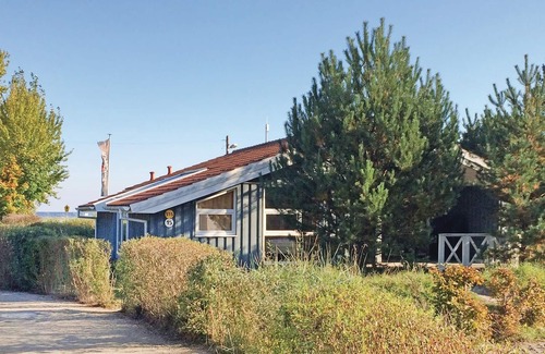 Travemuende House | Discover 4 Bedroom Oasis in Travemünde-Priwall