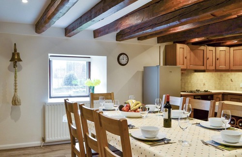Berwick-upon-Tweed Cottage | 4-Bedroom Oceanfront Accommodation in Holy Island