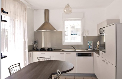 Saint-Quay-Perros House | Elegant 4-Bedroom Retreat with Ocean View in Saint Quay Perros