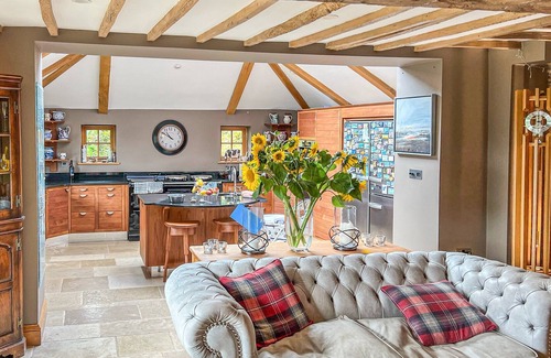 Kingston St Mary Cottage | 4 bedroom accommodation in Cheddon Fitzpaine, near Taunton