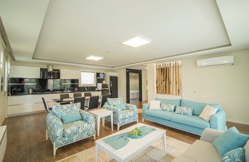 Dalyan City Center Villa | Accessible Villa with Private Pool & Jacuzzi - Guest Rated 10/10