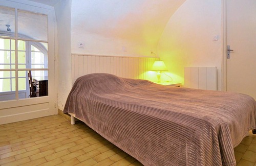 Laudun House | 4 bedroom accommodation in Laudun L'Ardoise