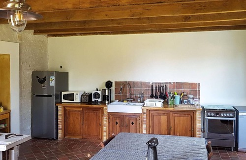 Saint-Bonnet House | Spacious 4-Bedroom Accommodation in Saint-Bonnet