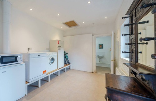 Skenfrith Cottage | Exceptional 4 Bedroom Getaway in Skenfrith, Near Monmouth