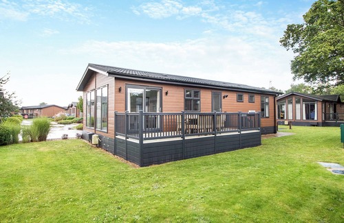 Pentney Ski Chalet | Ideal Lodge for Families Seeking Adventure and Relaxation