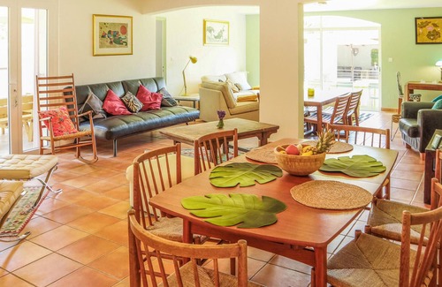 Malataverne House | Ideal 4 Bedroom Retreat in Malataverne with Private Pool