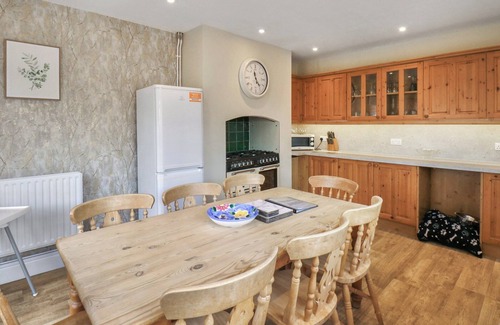 Sutton-on-Sea Cottage | Family-Friendly 4-Bedroom Retreat in Sutton-on-Sea