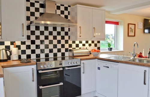 Rye Foreign Cottage | Delightful 4 Bedroom Stay in Scenic Rye Foreign