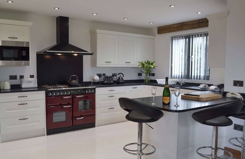 Icklesham Cottage | Eco-Friendly Getaway with Serene Rural Views Near Rye