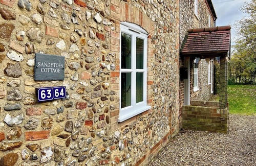King's Lynn Cottage | Spacious 4-Bedroom Stay in Pet-Friendly Eastmoor