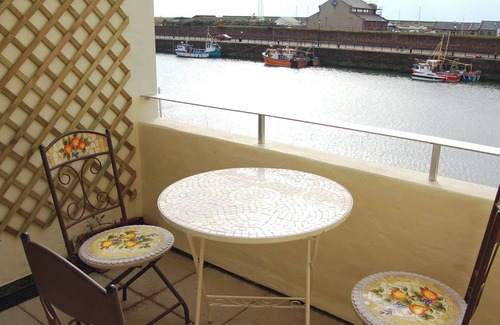 Maryport Cottage | Experience Scenic Harbour Views from Our Elegant Retreat