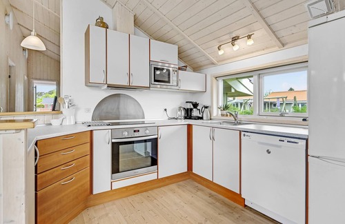 Boeslunde House | Spacious 4-Bedroom Oceanfront Retreat in Skælskør