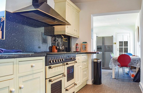 Beckford Cottage | Perfectly Located Four-Bed House in Tewkesbury & Cotswolds