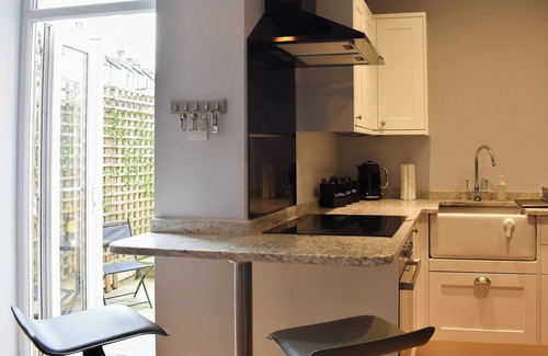 Skipton Cottage | Spacious 4 Bedroom Accommodation in Pet-Friendly Skipton