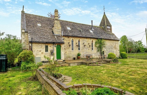 Highway Cottage | Comfortable 4 Bedroom Retreat in Hilmarton, Near Calne