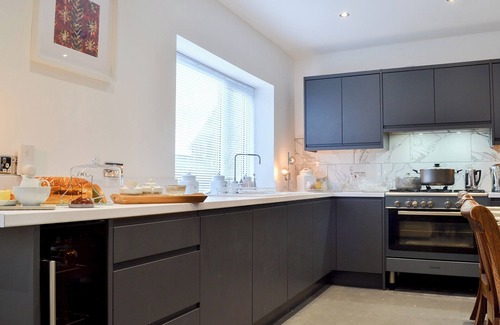 Coxhoe Cottage | Spacious 4-Bedroom Retreat in Coxhoe, Near Durham