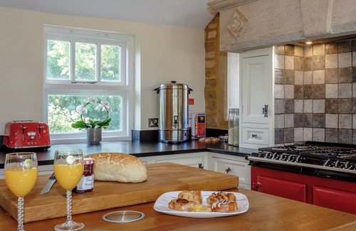 Kettering Cottage | Spacious 4-Bedroom Retreat in Isham with Private Pool