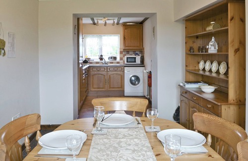 Beckfoot Cottage | Cozy 4-Bedroom Getaway in Newtown with Ocean Views