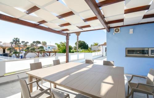 Casuzze House | 4 Bedroom Amazing Home In Kaukana