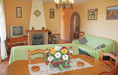 Corumbela House | Family-Friendly 4 Bedroom Home with Pool in Corumbela