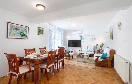 Suhac House | Inviting Home in Suhac with Pool and WiFi for Family Fun