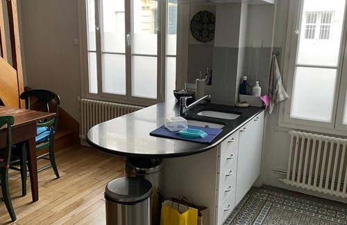 Parc-de-Montsouris Apartment | Stylish 4-Bedroom Apartment in Prime Paris Location