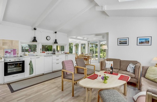 Skibby House | Family-Friendly 4 Bedroom Retreat with Lake Views in Skibby