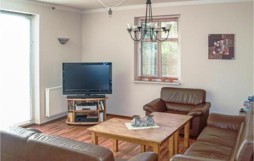 Hildebrandshagen House | Family-Friendly 4 Bedroom Home in Woldegk with Pet Access