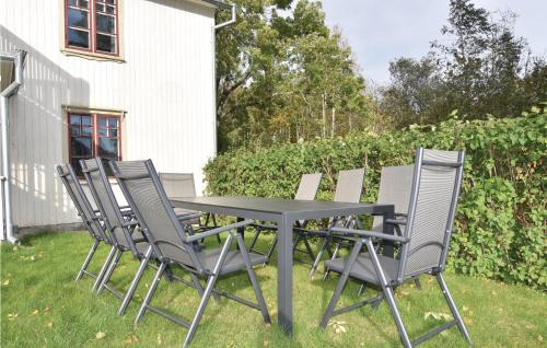 Annolfsbyn House | Inviting Home in Mellerud with Kitchen and Pet-Friendly Amenities
