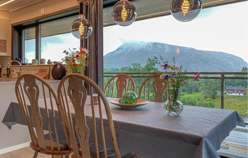 Hyllestad House | 4 Bedroom Beautiful Home In Hyllestad