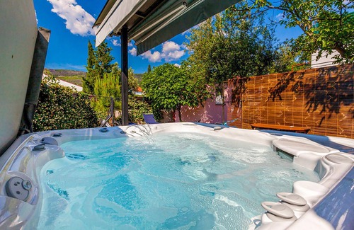 Selce House | Pet-Friendly 4 Bedroom Accommodation with Ocean View