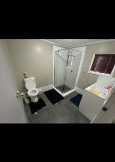 Piccadilly House | Cozy 3-Bedroom Cottage with Fireplace for Family Getaways