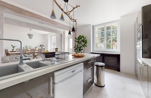 Jarnac House | Enjoy Quality Family Time in a Welcoming Vacation Home