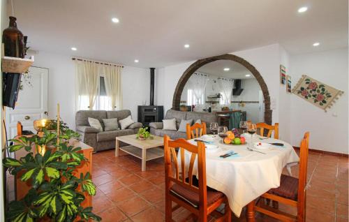 Sedella House | Family-Friendly 4 Bedroom Home with Pool in Sedella