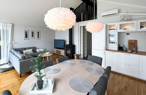 Bjugn House | 4 bedroom gorgeous home in Bjugn
