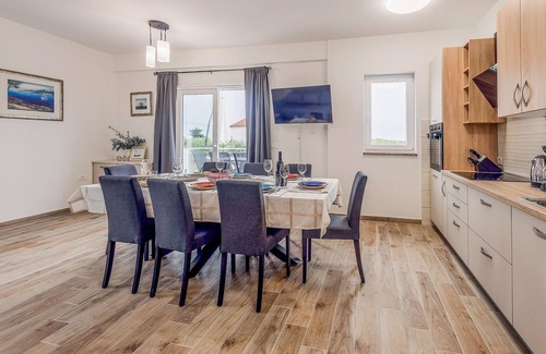 Vrsi House | 4 bedroom gorgeous home in Vrsi