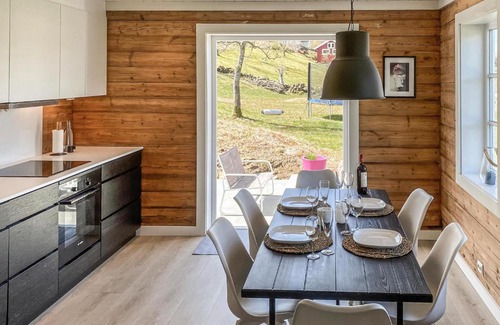 Farsund House | Family-Friendly 4 Bedroom Home in Vanse - Perfect Getaway