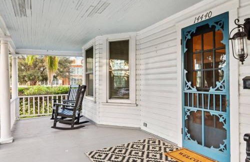 Dade City House | 4 Bedroom Historic House, Pool, Downtown Dade City