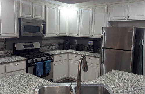 Silverado Ranch House | Perfect Location with Pool, Spa & BBQ - Close to the Strip!