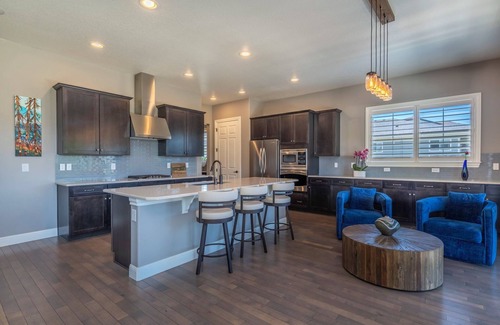 Broomfield House | 4 Bedroom home in Broomfield with Rocky Mountain Views!