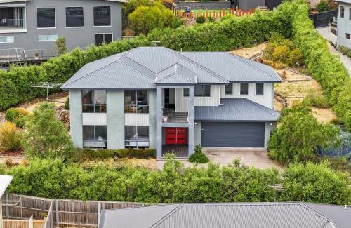 Tranmere House | 4 Bedroom House - Gorgeous View