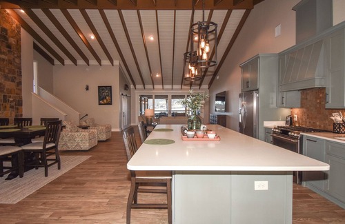 Smith Mountain Estates House | 4-bedroom house in charming Jackson's Gap with Boat Ramp/Pet Friendly/Super View