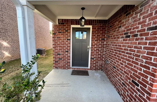 Fultondale House | Cozy 4-Bedroom Retreat in Charming Neighborhood