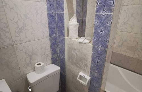 Balibago Villa | 4-bedroom House near SM mall with WiFi, AC